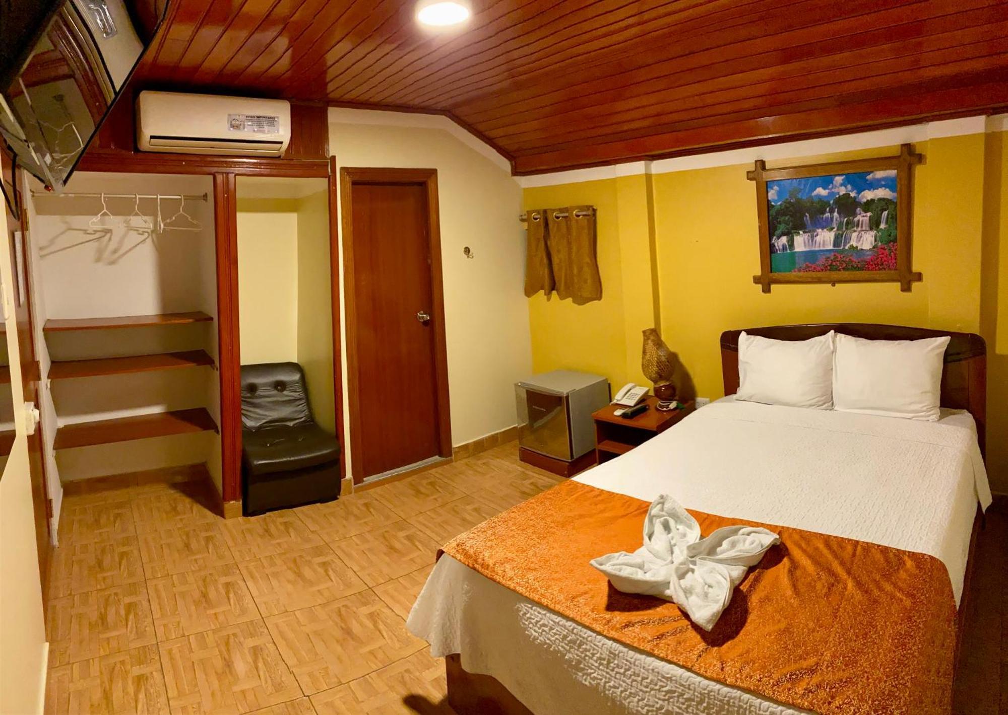 Hotel Ventura Isabel Iquitos Exterior photo