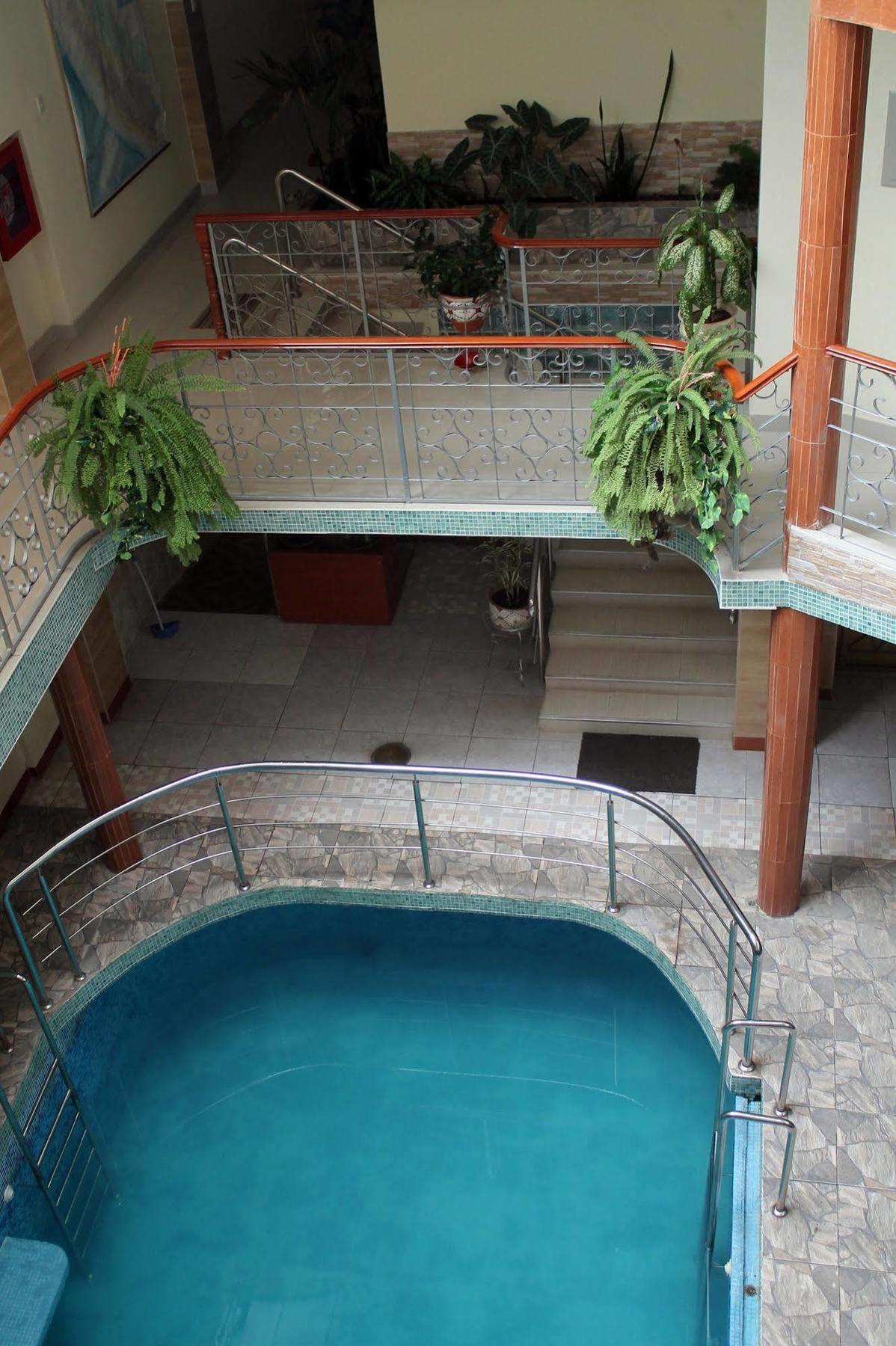 Hotel Ventura Isabel Iquitos Exterior photo